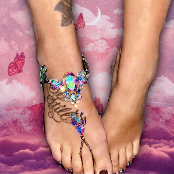 White/Iridescent “Proudly Extra” Jeweled Anklet